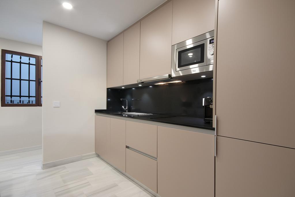 Suites Gran Via Capilla Real グラナダ エクステリア 写真
