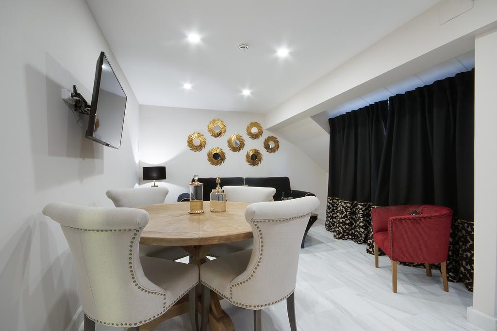 Suites Gran Via Capilla Real グラナダ エクステリア 写真