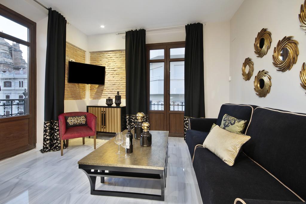 Suites Gran Via Capilla Real グラナダ エクステリア 写真